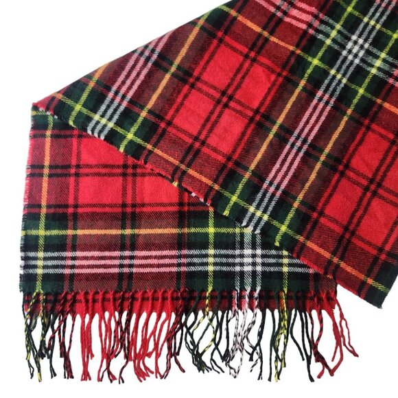 Steve Madden Wide Red Classic Tartan Scarf Fringe Edges Plaid One Size - Picture 5 of 8